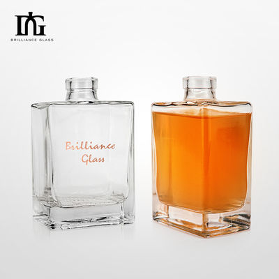 탄산음료 및 음료용으로 정면 500ml/750ml/1000ml의 위스키 병