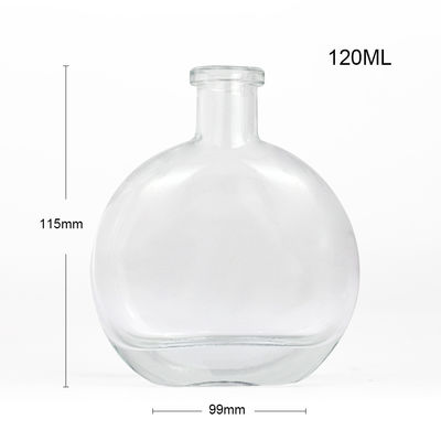 500ml 조각 된 유리 병은 독특한 모양의 룸 진과 브랜디 스피릿을 위해