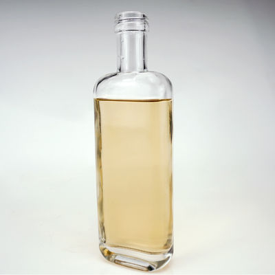 700ml 맑은 평면 유리 보드카 위스키 병