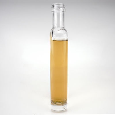 700ml 맑은 평면 유리 보드카 위스키 병