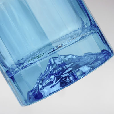 위스키 500ml 크리에이티브 디자인 유리 병 빨간 화산 덩어리 바닥과 유리 코크