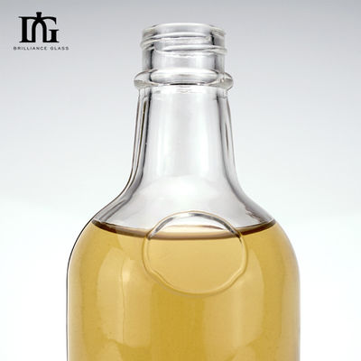 허용 OEM/ODM 550ml 진 럼 와인 알코올 유리 병을 위한 맑은 나사 캡 병