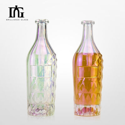 맑은 유리 목걸이와 캡 700ml 보드카 진 위스키 럼 병