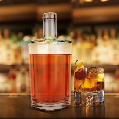 750ml OEM / ODM를 위해 코크와 함께 맑은 레드 와인 위스키 유리 병