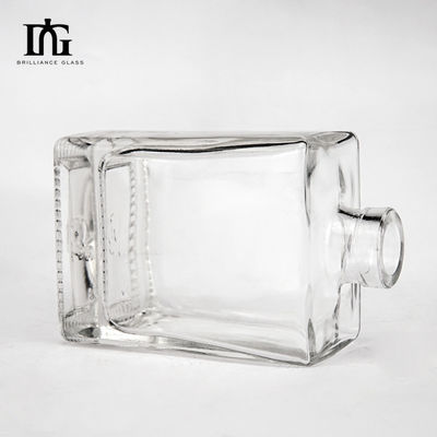 사용자 지정 로고 용납 500ml 유리 보드카 병 코크 봉인