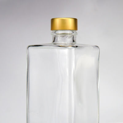 700ml 사각형 알루미늄 나사 코크 두꺼운 바닥 보드카 브랜디 럼 진 스피릿 유리 병
