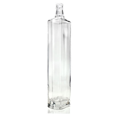 받아 들일 수 있는 고객 로고 유리 병 삼각형 모양 650ml 코크와 함께 술 위스키
