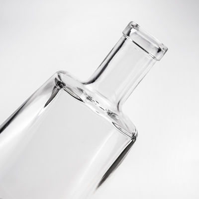보드카 진과 와인 체질 재료 유리 로고 700ml 유리 병