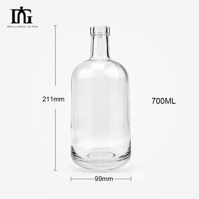무료로 제공되는 700ml 위스키 럼 진 빈 알코올 병 코크