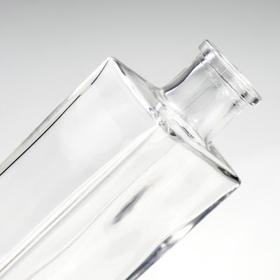 용량 500ml 위스키, 럼, 술, 보드카 진을 위한 평평한 빈 맑은 유리 술병