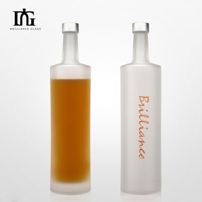유리 술 및 음료 750ml 평면 사각형 어깨 나사 상위 진 위스키 보드카 병