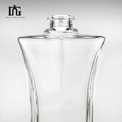 위스키 보드카 유리 병 500ml 750ml 특유의 모양과 코크 캡 타입