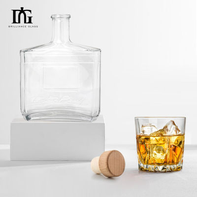 주문형 진 위스키 스피릿 보드카 브랜디 병 코크 닫기 750ml 용량