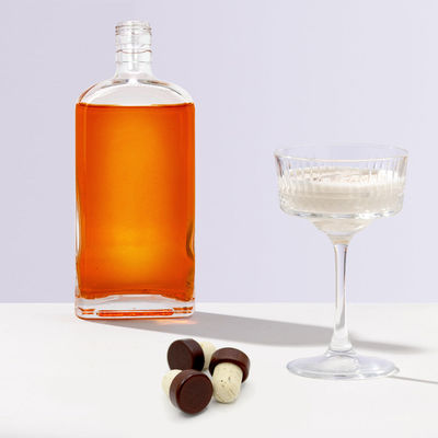 500ml 700ml 주문 쥬스 음료 리쿠어 스피어 유리 병 코크와 나사 뚜??