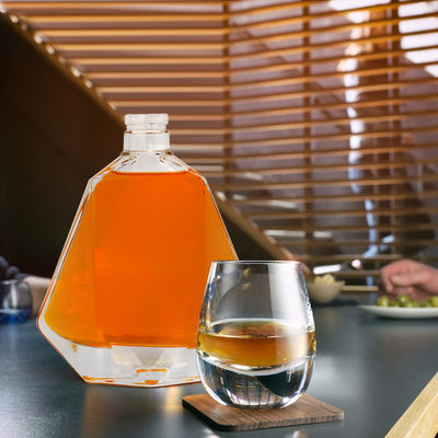 녹음 표면 750ml 사각형 유리 와인 병 음주용 주문 디자인