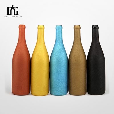 500ml/750ml 용량 적색 와인과 음주를 위한 맞춤 매트 컬러 유리 와인 병