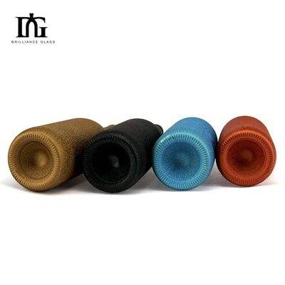 500ml/750ml 용량 적색 와인과 음주를 위한 맞춤 매트 컬러 유리 와인 병