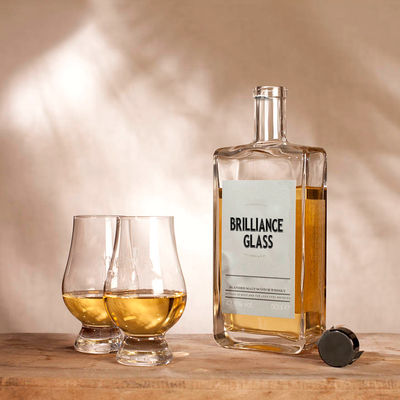 알코올 음료 유리 병 코크 막대기 맞춤 디자인 750ml 정면