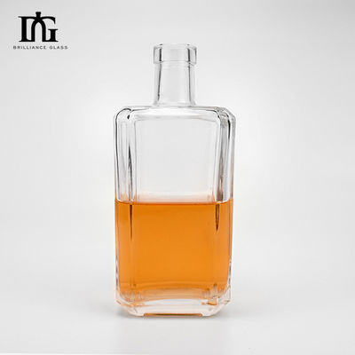물체 재료 유리 투명 700ml 정면 유리 술 병 보드카 위스키 진 병 코크