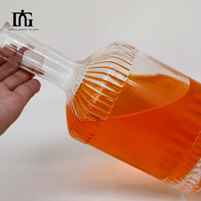 500ml/700ml 고품질 투명한 나사 캡 브랜디 주스 음료 유리 병
