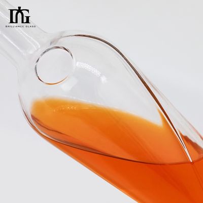 700ml 두꺼운 바닥에 새겨진 유리병 음주 주문 및 자유롭게 제공