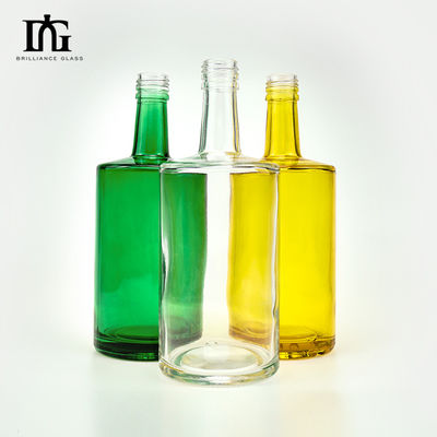 탄수화물 음료 코크와 나사 뚜?? 이 있는 500ml 유리 병