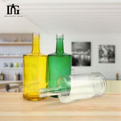 탄수화물 음료 코크와 나사 뚜?? 이 있는 500ml 유리 병