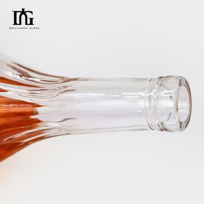 250ml/500ml/700ml/750ml 용량 유리 적색 와인 병 내구성 있고 공기 밀착 코크 봉쇄