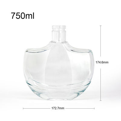 위스키 럼 진과 다른 음료를 위한 두꺼운 바닥 500ml 유리 병