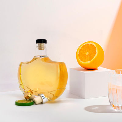 위스키 럼 진과 다른 음료를 위한 두꺼운 바닥 500ml 유리 병