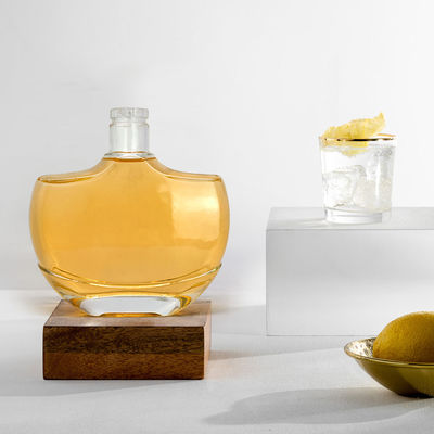 위스키 럼 진과 다른 음료를 위한 두꺼운 바닥 500ml 유리 병