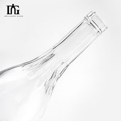 700ml 둥근 모양의 정제품 보드카 진 테킬라 위스키 유리 병 코크와 두꺼운 바닥