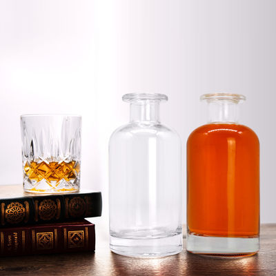 클래식 모양 플린트 브랜디 스피릿 빈 흰색 술 유리 병 500ml 700ml 슈퍼
