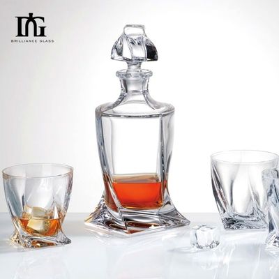 500ml/700ml/750ml 용량 맑은 빈 술 음료 진의 유리 병